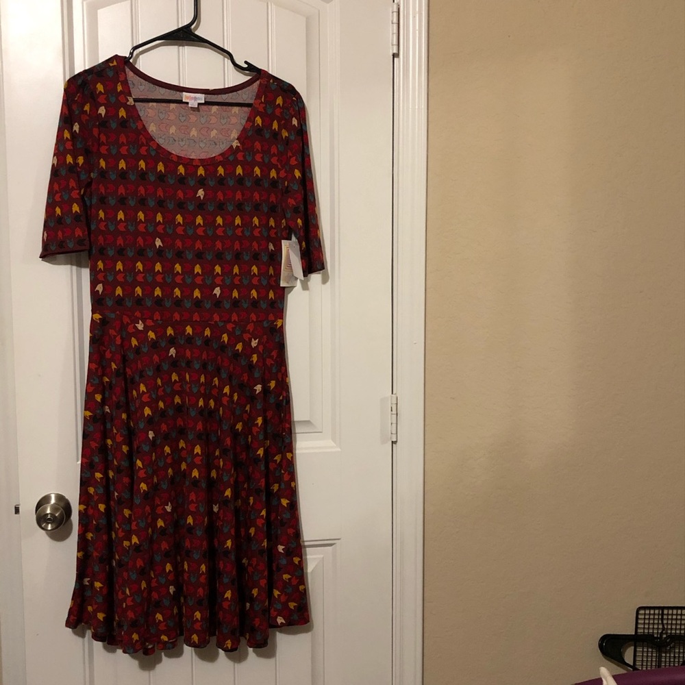 NWT Dress lularoe nichole l small graphic pattern
